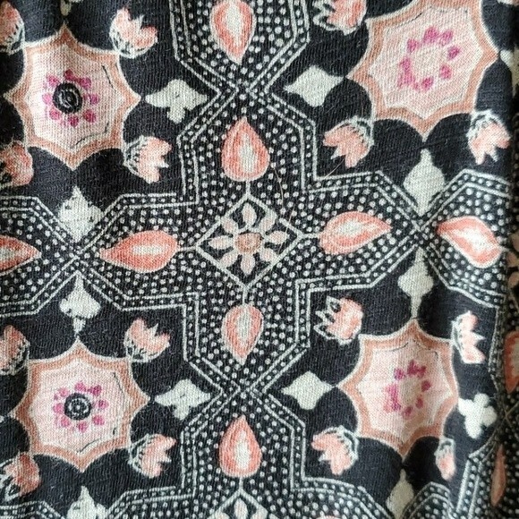 LUCKY BRAND BLACK PINK SMOCKED TOP SIZE MEDIUM BOHEMIAN COTTON - Picture 4 of 10